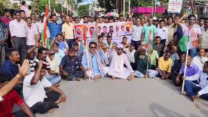 পথ অবরোধ তুমুল বিক্ষোভে উত্তাল কৈলাশহর