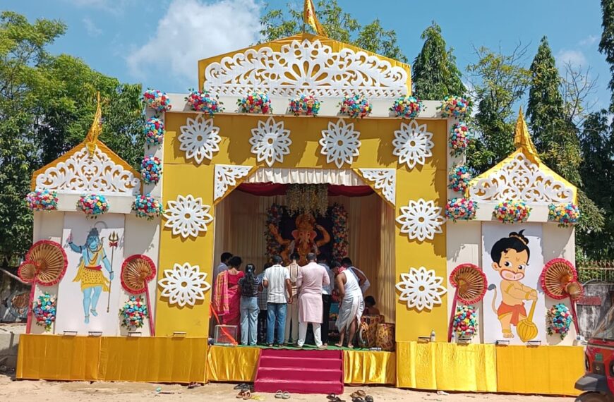 শুরু উৎসবের মরশুম, সিদ্ধিদাতা গনেশের আরাধনায় মেতে উঠেছে…
