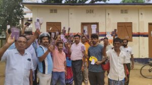 গ্যাস নিয়ে গ্রাহকদের সঙ্গে তালবাহানার অভিযোগ! 