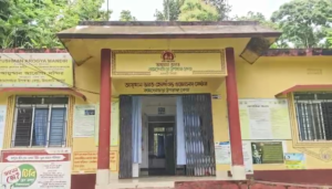 অসুস্থ উপ স্বাস্থ্য কেন্দ্র থেকেই দেওয়া হচ্ছে রোগীদের&hellip;