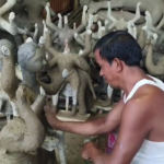 আগের মতো লাভের মুখ দেখছেন না মৃৎ শিল্পীরা!