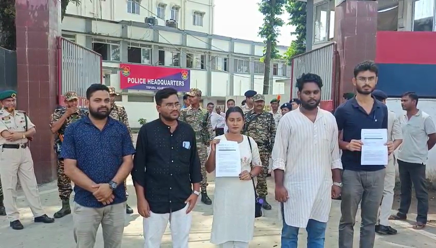 থানায় মিলছে না সুরাহা ,আই জি- র দুয়ারে…