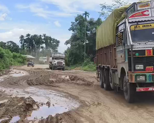 লাইফ লাইন যেন মরণ ফাঁদ!