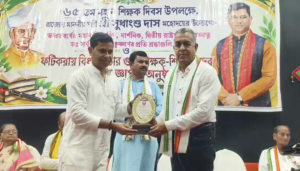 নিজ এলাকার শিক্ষক শিক্ষিকাদের সম্মান জানালেন মন্ত্রী সুধাংশু!
