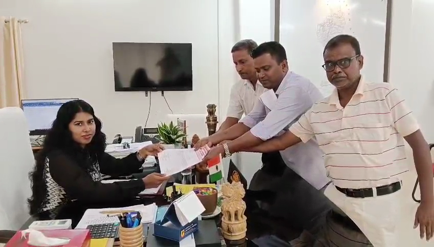 হরিজন সম্প্রদায়ের সমস্যা নিয়ে উত্তরের জেলা…