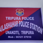 পুলিসের ভূমিকায় ক্ষোভ আক্রান্ত যুবকের মা’র!