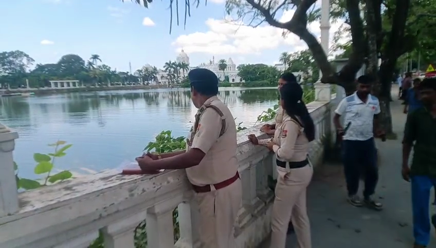 দীঘিতে প্রাণহীন দেহ উদ্ধারে চাঞ্চল্য!