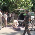 জাতীয় সড়কে গাড়ি থেকে উদ্ধার এসকাফ,আটক চালক!