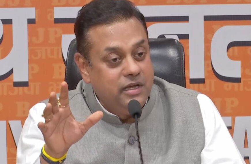 রাষ্ট্রপতিকে রাস্তার রাজনীতিতে টানছেন বিরোধীরা’, তীব্র আক্রমণ সম্বিত পাত্রের