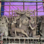 দর্শনার্থীদের নজর কাড়তে খামতি রাখছেন না বীর জওয়ানরা!