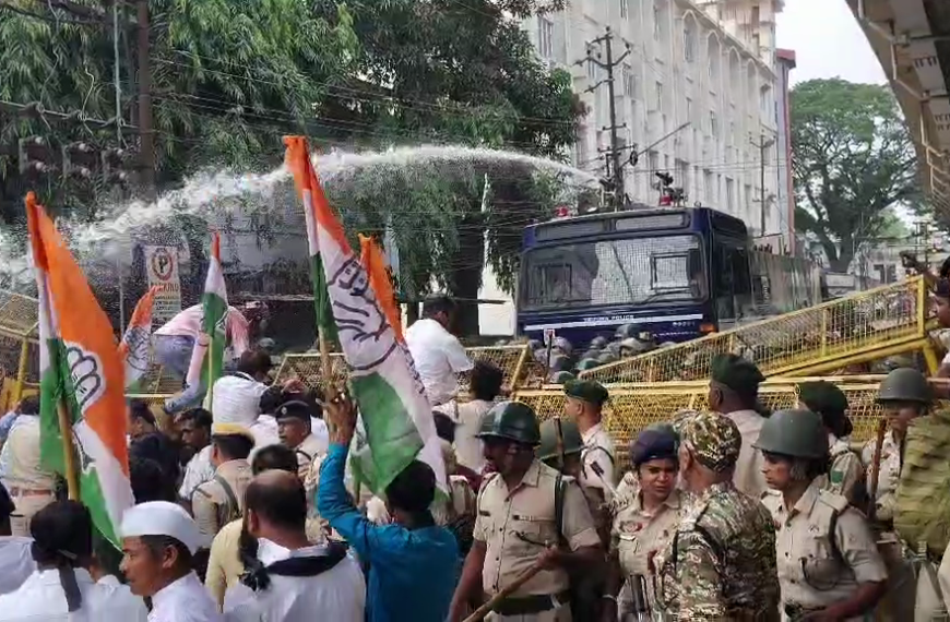 কংগ্রেসের আন্দোলন ঠেকাতে পুলিসের&hellip;