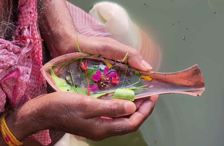 ঐতিহ্য মেনেই চললো মহালয়াতে তর্পণ!