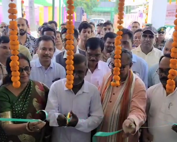অন্নদাতার হাতেই উদ্বোধন উপ-অধিকর্তাদ্বয়ের অফিস বাড়ির!