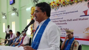 মুখ্যমন্ত্রী বললেন কাজের কোনো বিকল্প নেই