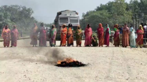 অষ্টমীতেই বিকল্প জাতীয় সড়ক অবরোধ!