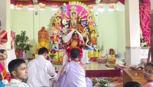 কুমারী পুজোতে ভক্তদের উপচে পড়া ভিড়!