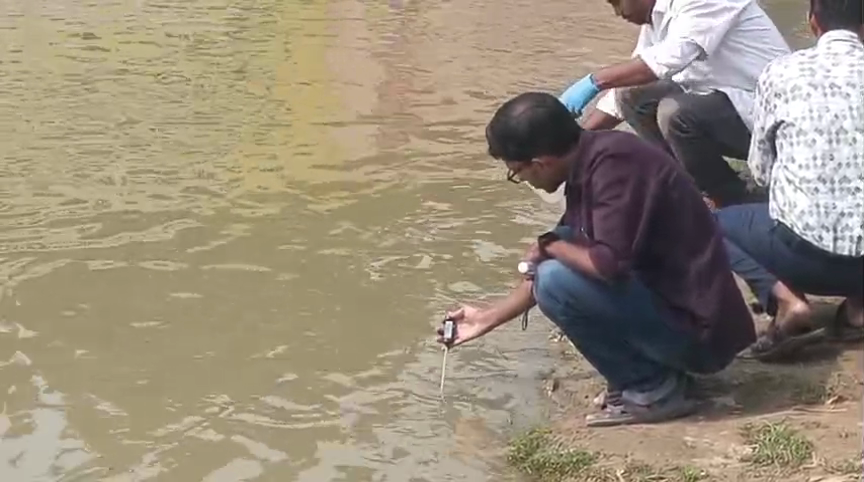 হাওড়ার জলের দূষণের মাত্রা জানতে নমুনা সংগ্রহ!