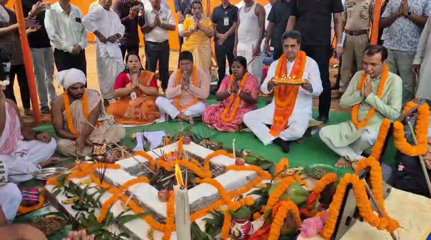 উন্নয়ন নিয়ে বিরোধীদের সমালোচনায় মুখ্যমন্ত্রী!